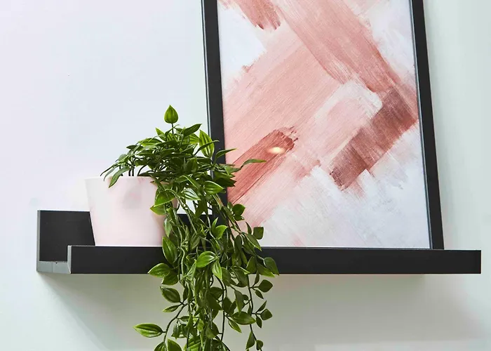 Park Square Apartment *