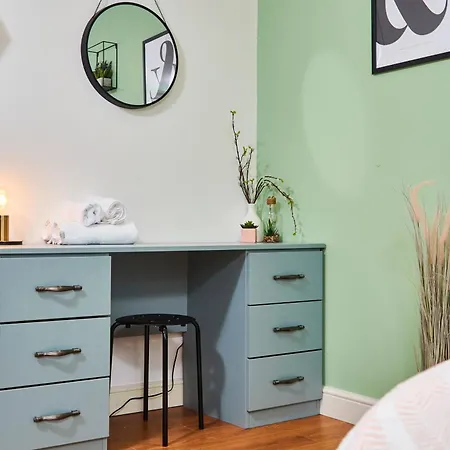 Park Square Apartment