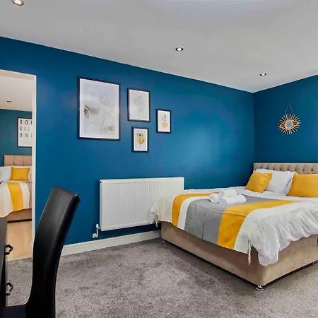 Park Square Apartment