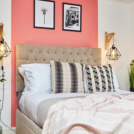 Park Square Apartment