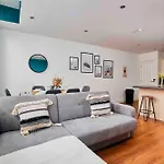 Park Square Apartamento *